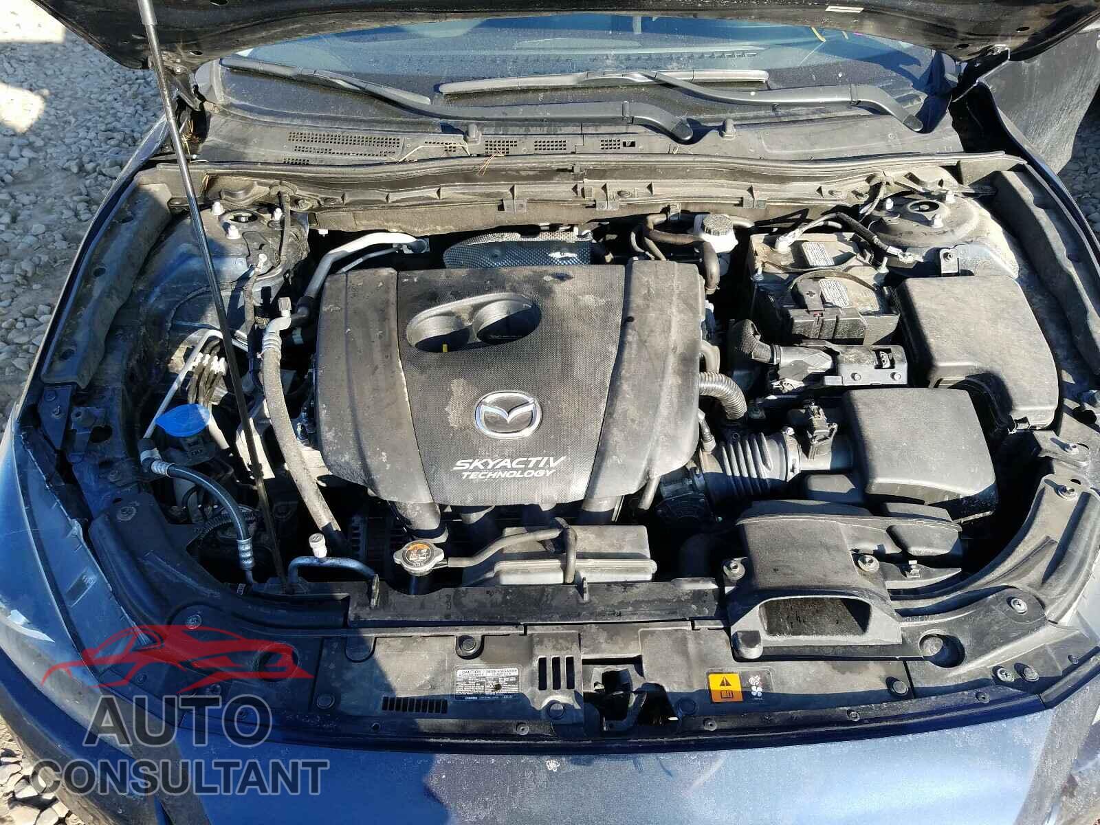 MAZDA 3 2018 - 4T1BF1FK2GU132908