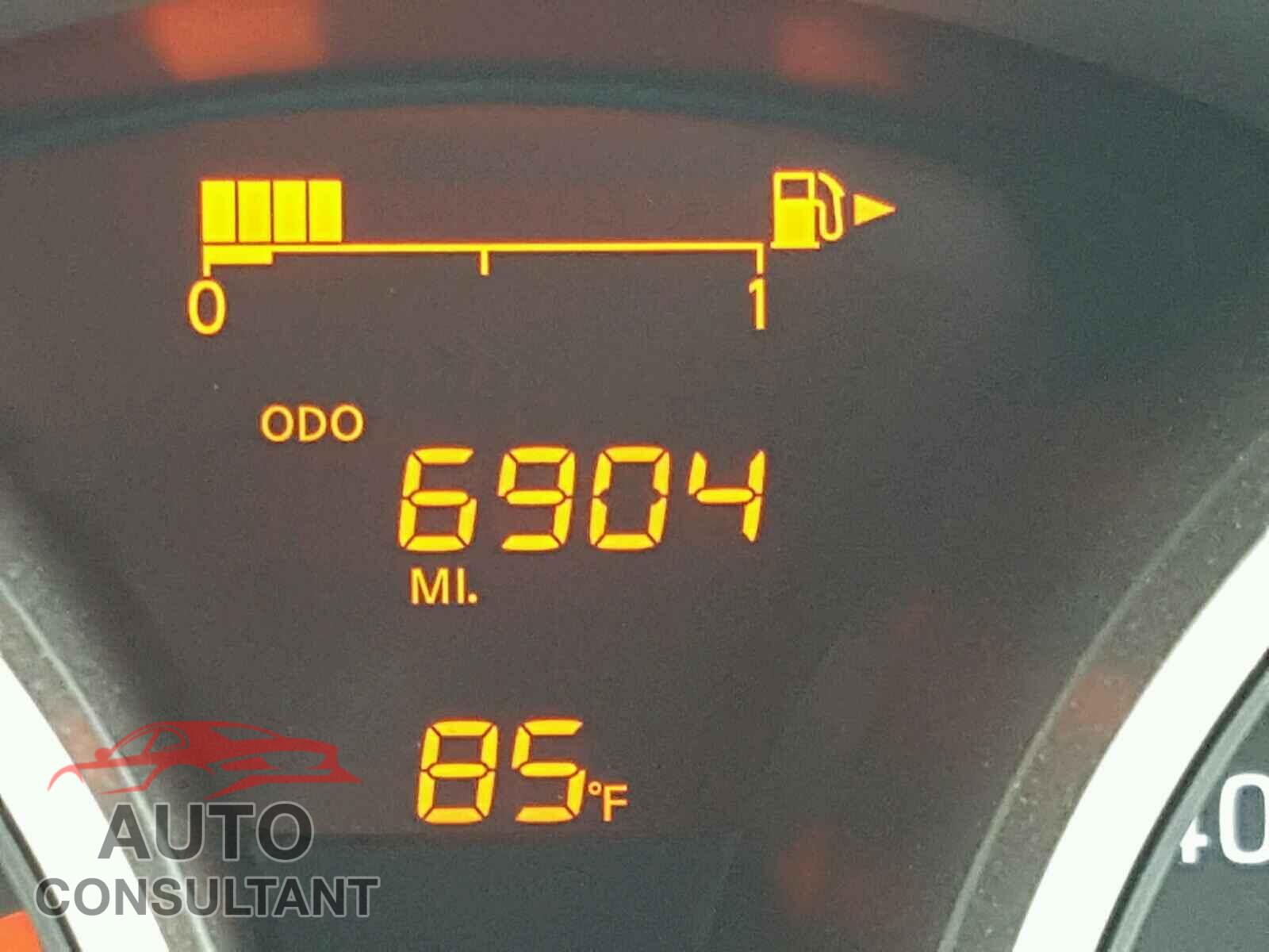 NISSAN JUKE 2017 - JN8AF5MV0HT751569