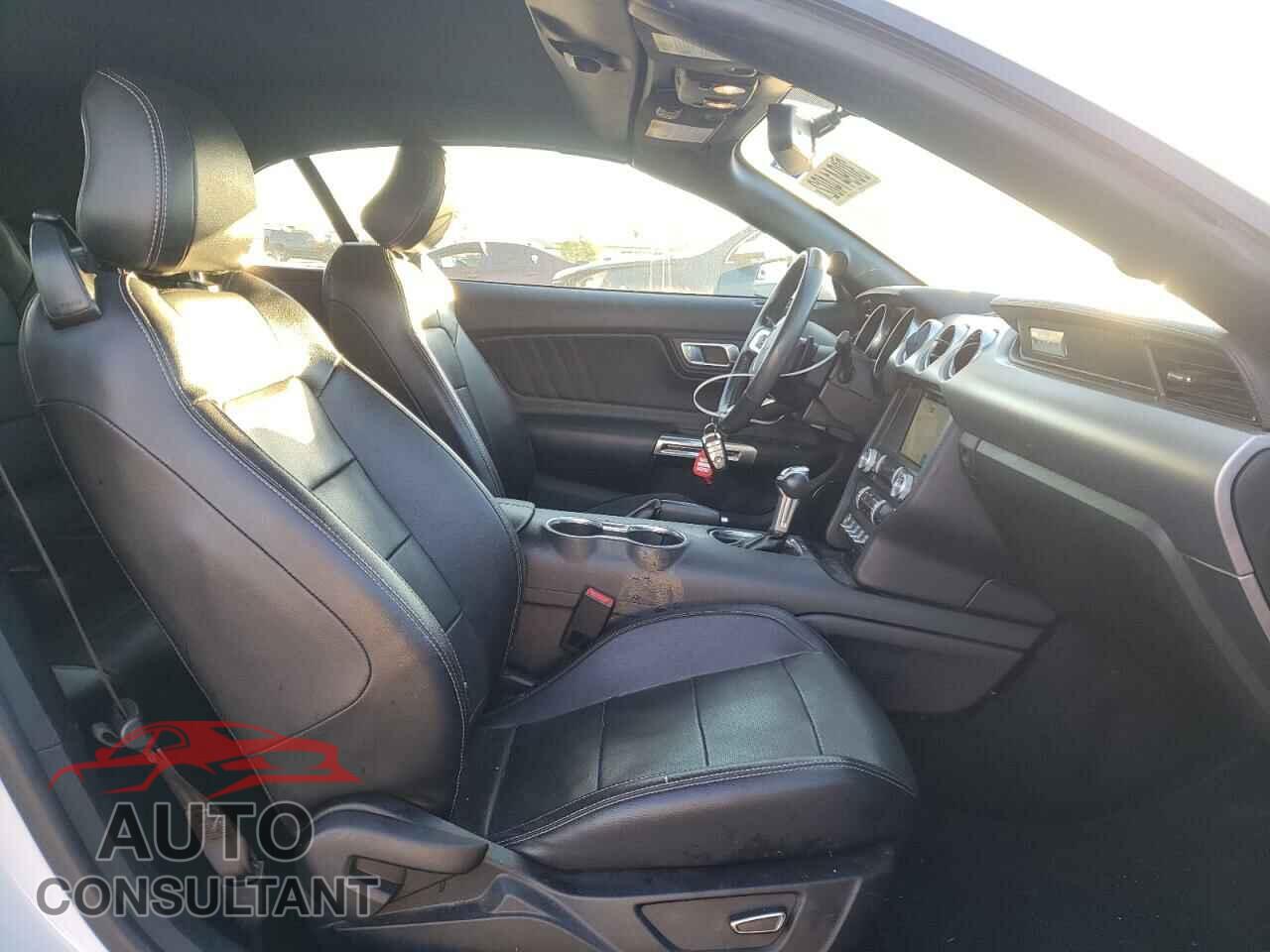 FORD MUSTANG 2018 - 1FATP8FF2J5115874