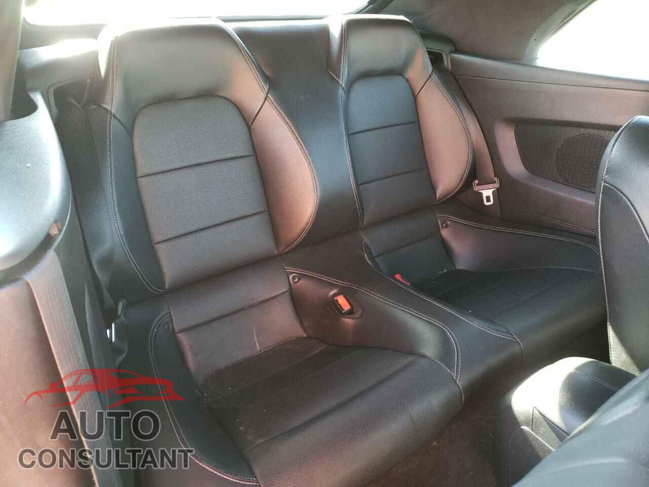 FORD MUSTANG 2017 - 1FATP8UH3H5278564
