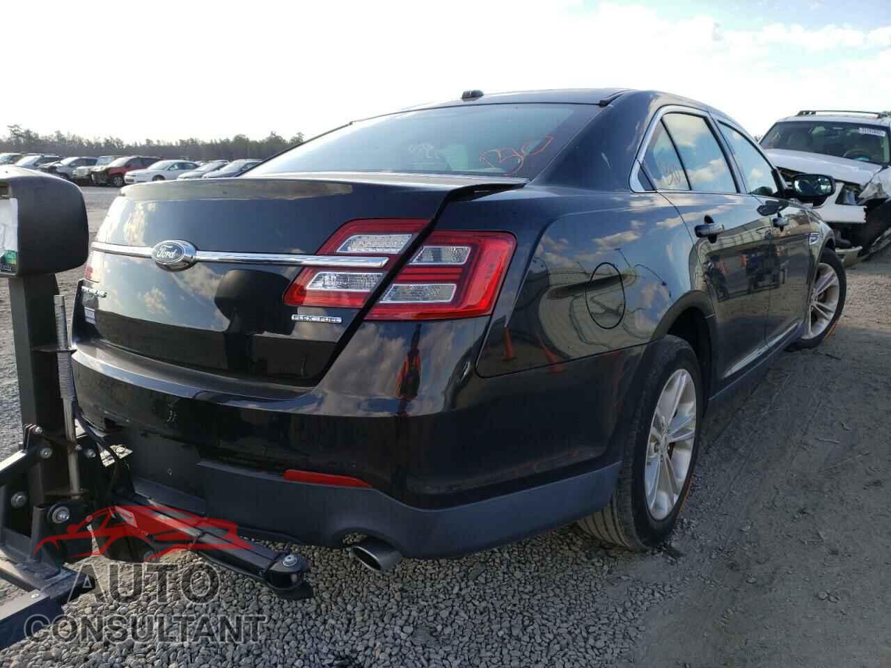 FORD TAURUS 2017 - 1FAHP2D88HG146097
