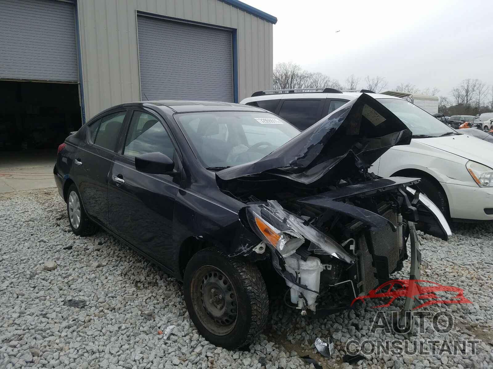 NISSAN VERSA 2018 - 3N1CN7AP1JL836670