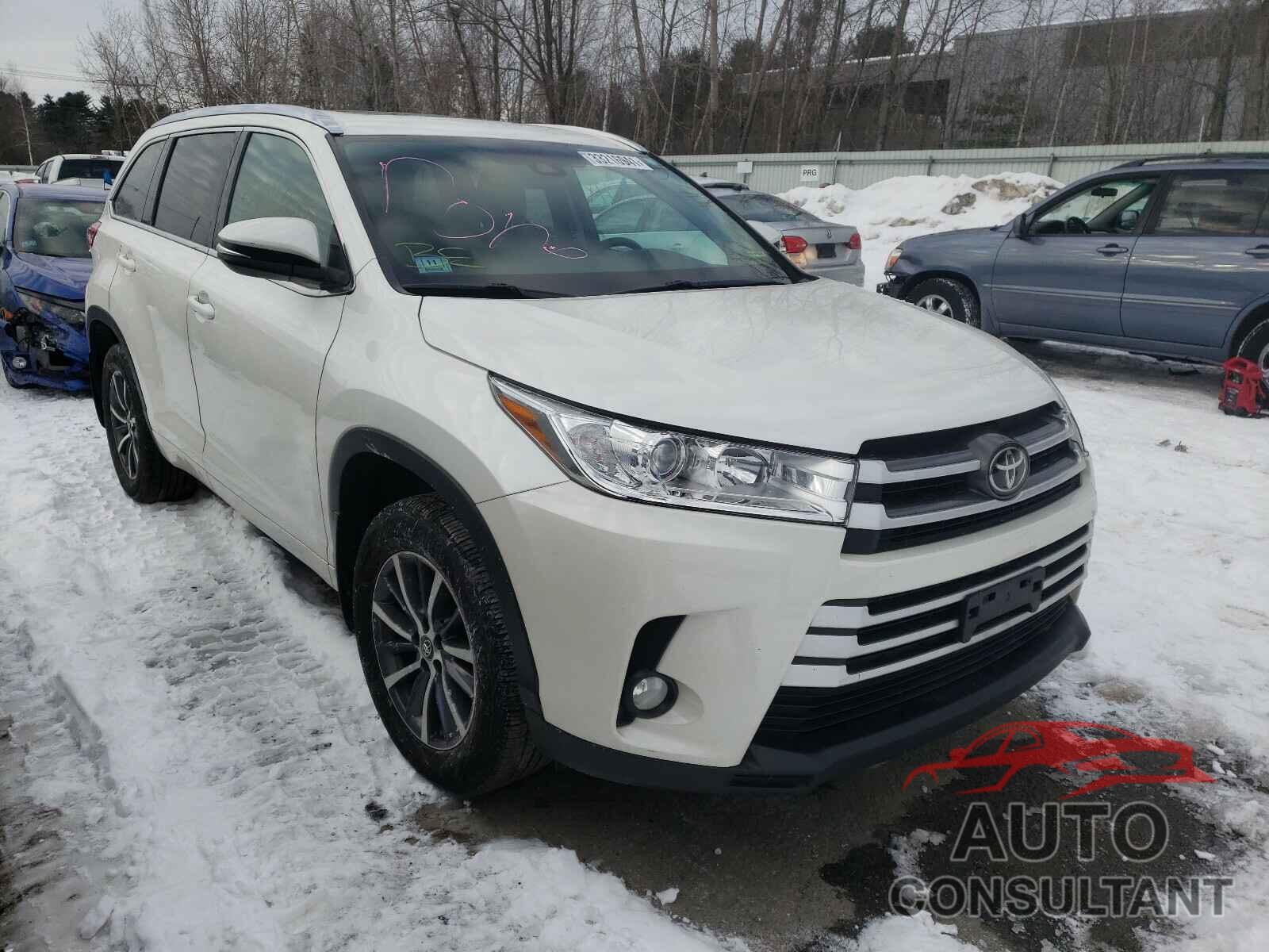 TOYOTA HIGHLANDER 2018 - 5TDJZRFH1JS836717