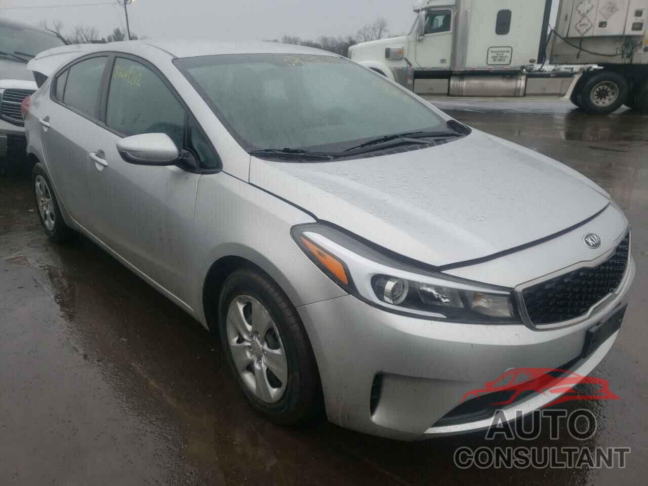 KIA FORTE 2018 - 3KPFK4A78JE174351