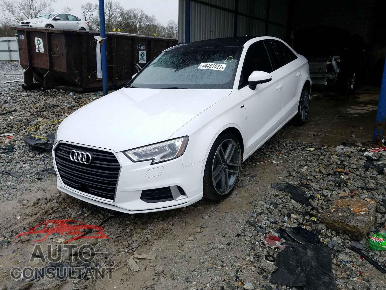 AUDI A3 2018 - WAUB8GFF7J1003704