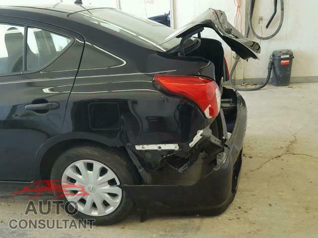 NISSAN VERSA 2016 - 1V2TR2CA4MC577314