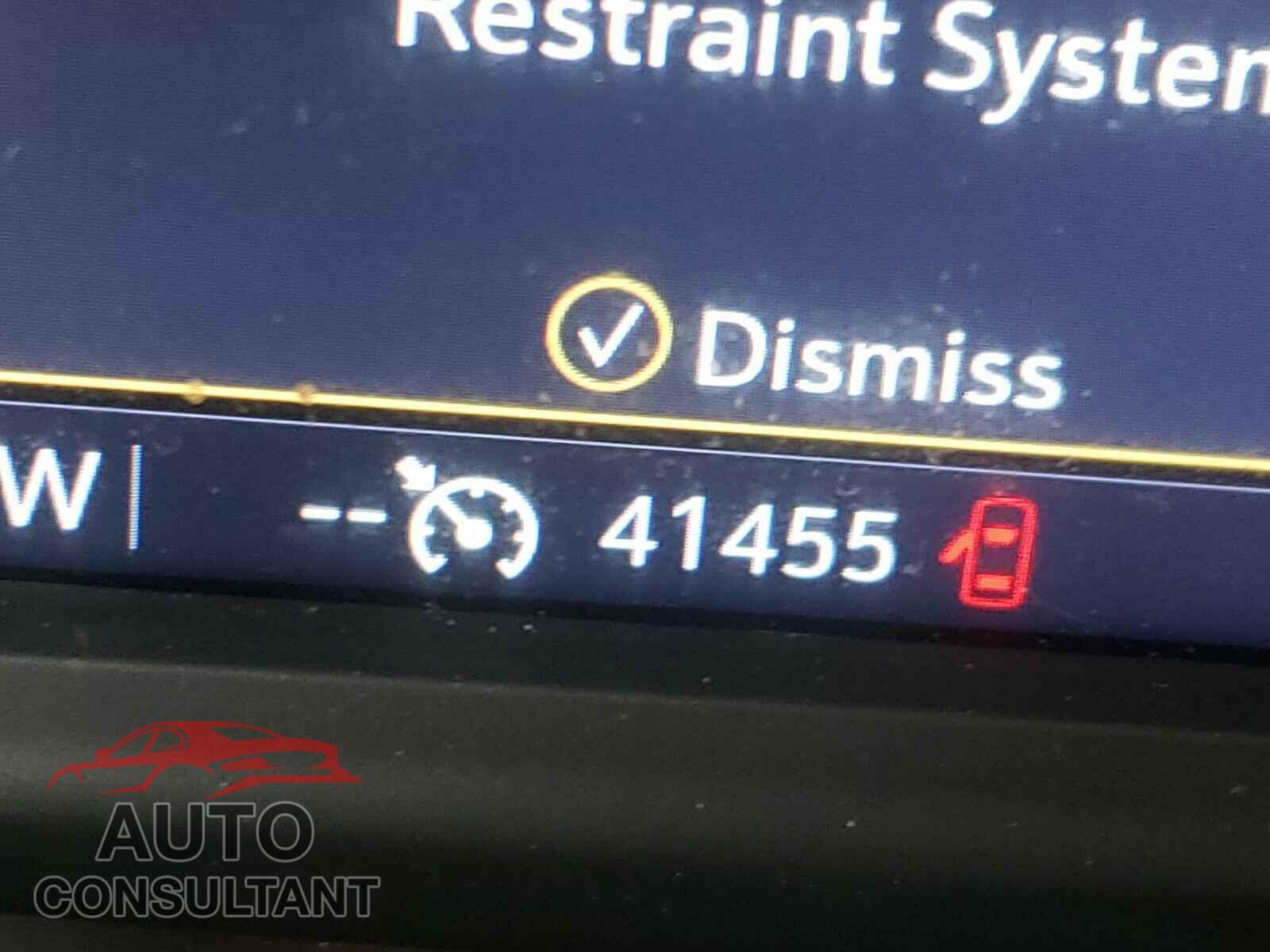 CHEVROLET SILVERADO 2019 - 3GCPWCED5KG101284