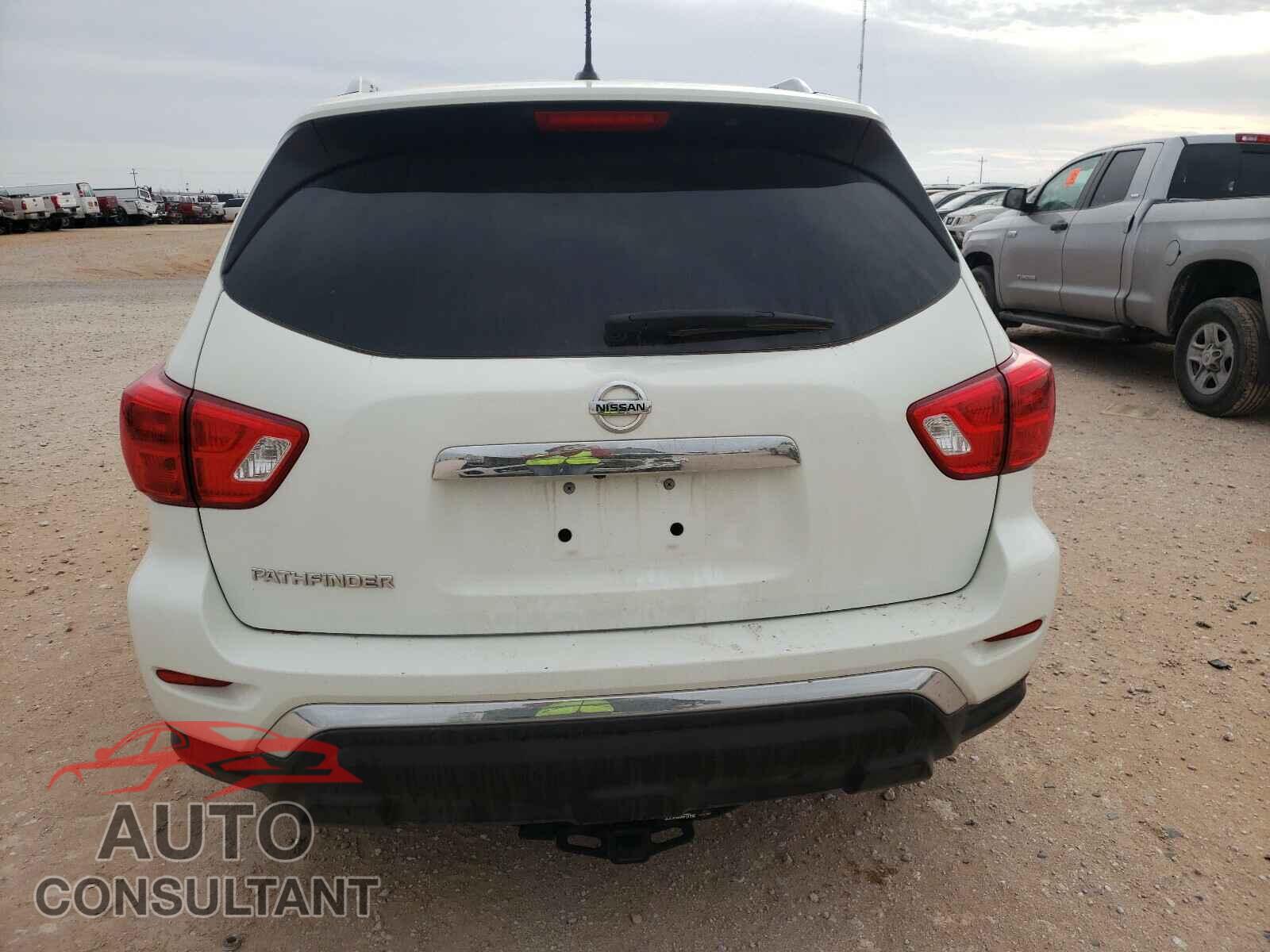 NISSAN PATHFINDER 2017 - 5N1DR2MN0HC683753
