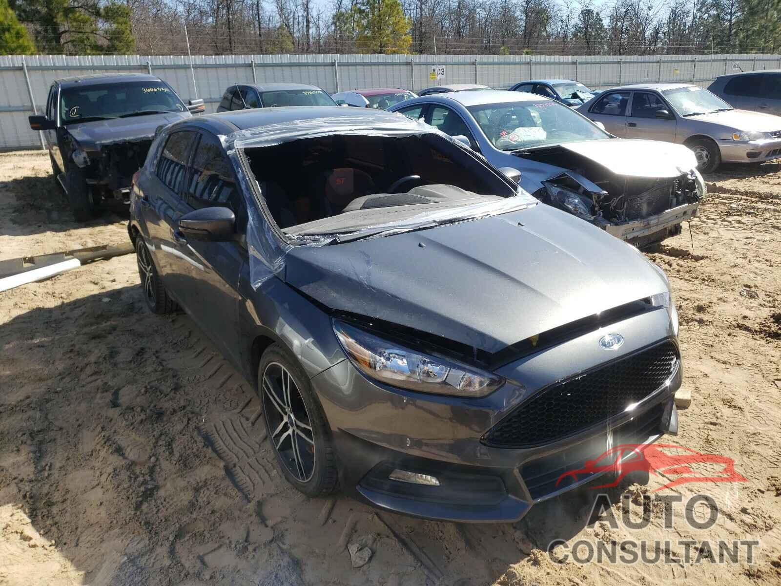 FORD FOCUS 2017 - 1FADP3L97HL348709