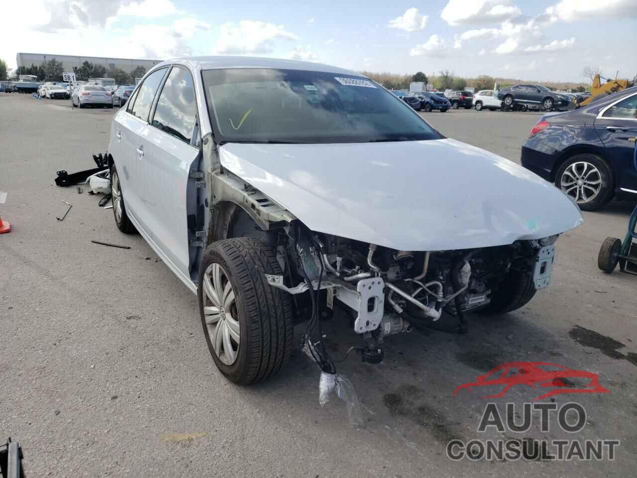 VOLKSWAGEN JETTA 2017 - 3VW2B7AJXHM388878