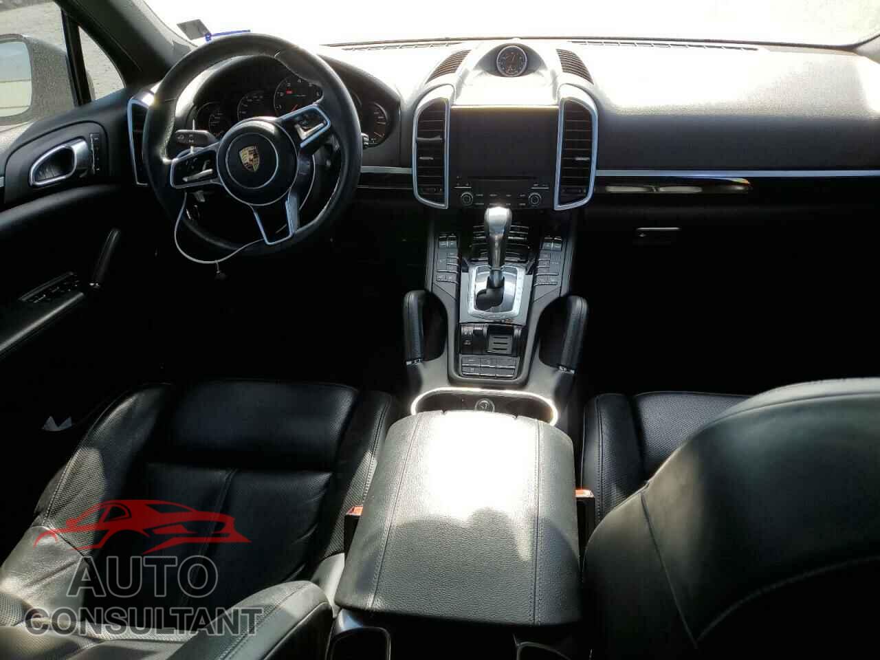 PORSCHE CAYENNE 2017 - WP1AA2A26HKA80285