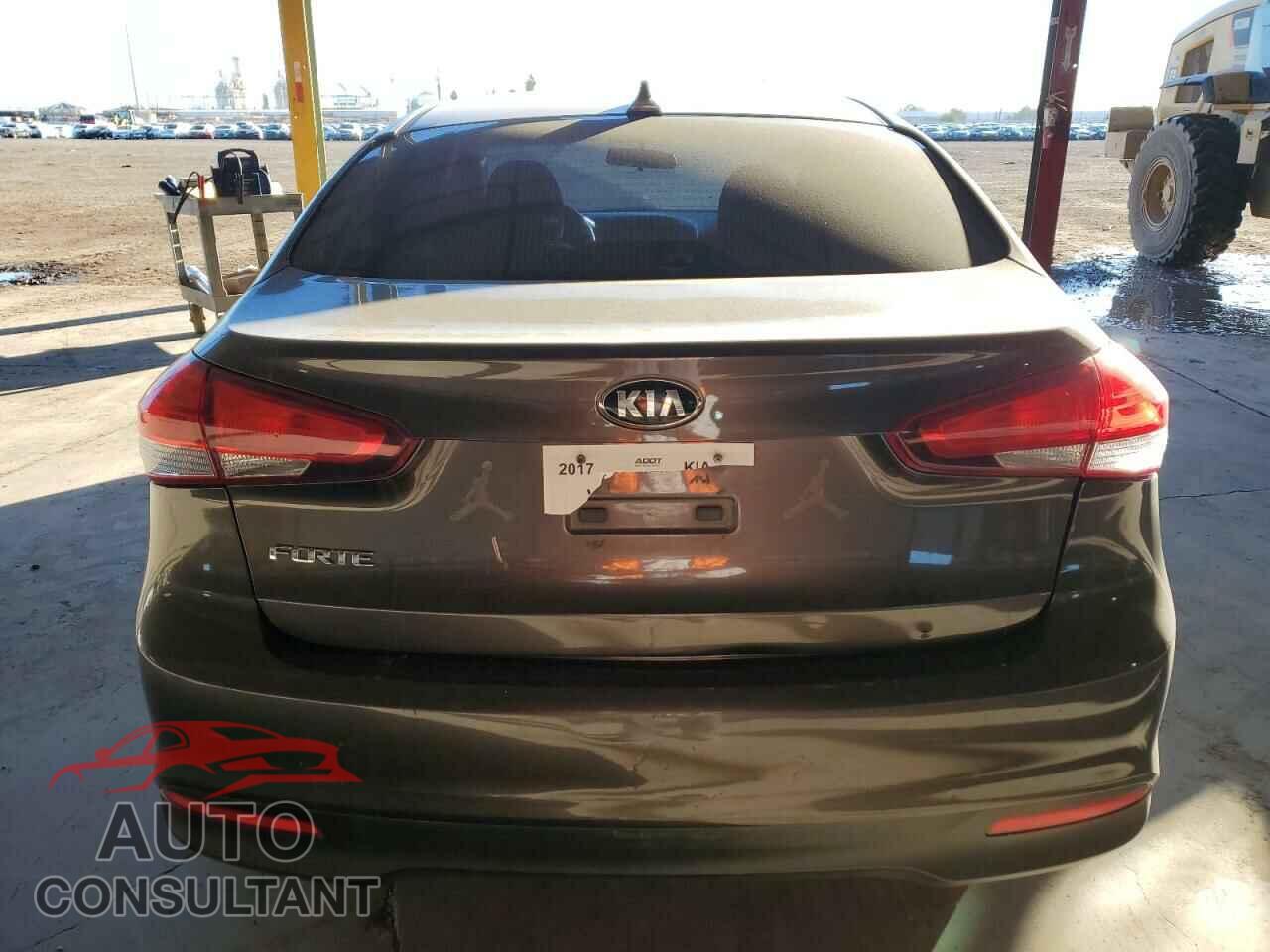KIA FORTE 2017 - 3KPFK4A70HE024437