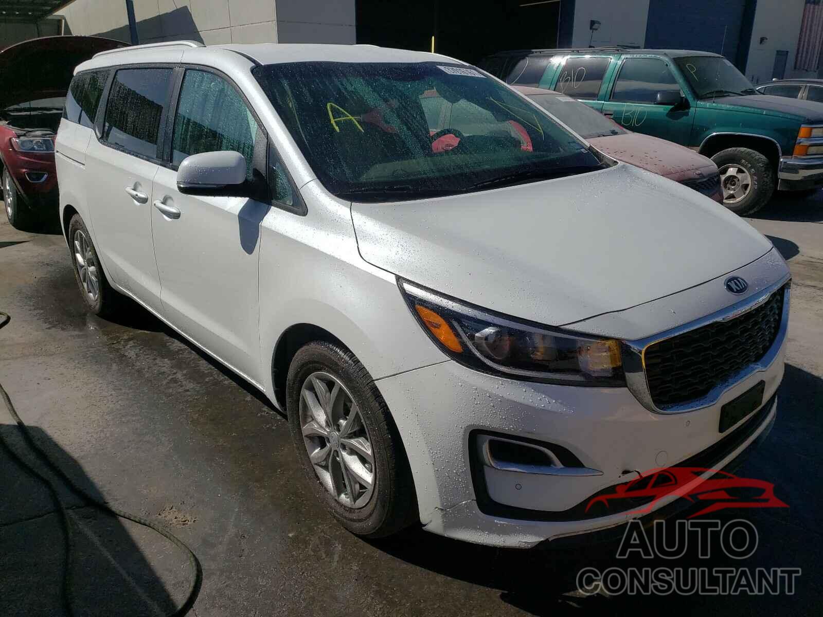 KIA SEDONA 2020 - KNDMB5C12L6581046