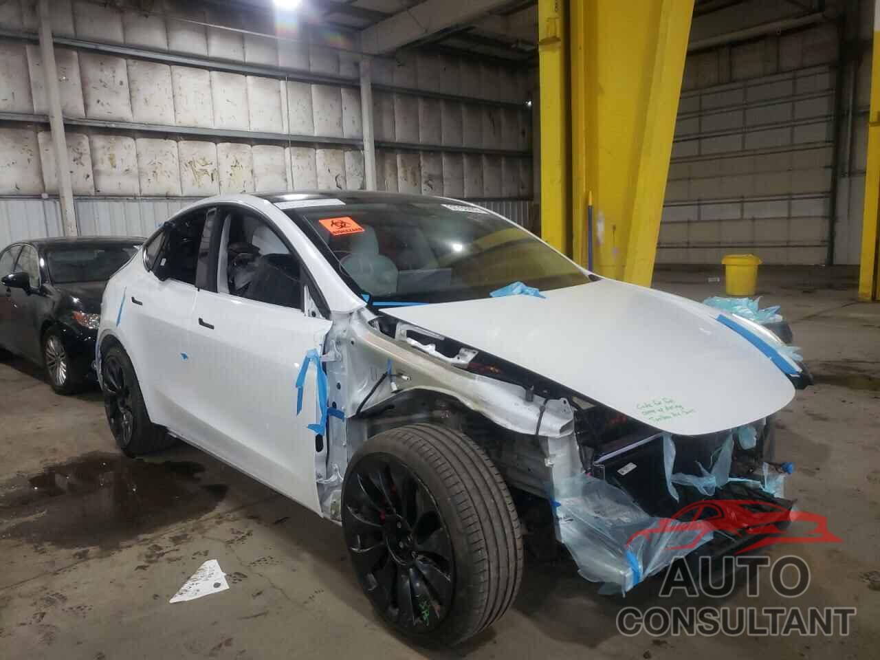 TESLA MODEL Y 2021 - 5YJYGDEF9MF303398