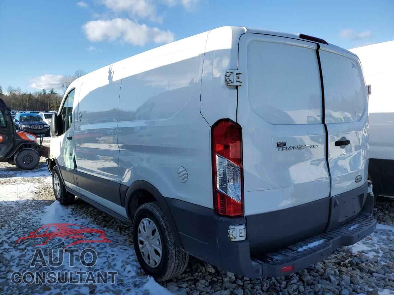 FORD TRANSIT 2018 - 1FTYR1YMXJKB07424
