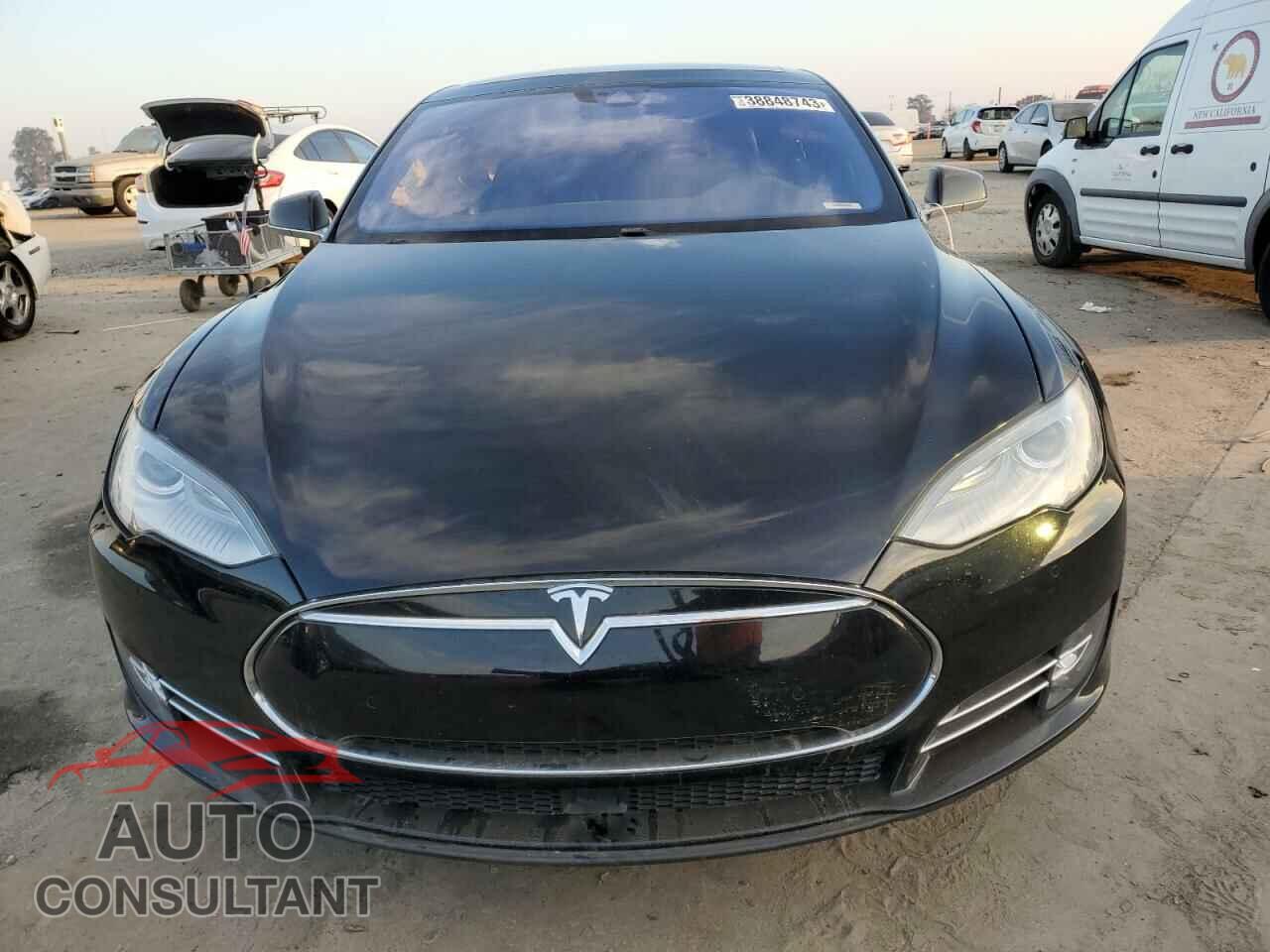 TESLA MODEL S 2015 - 5YJSA1E13FF119099