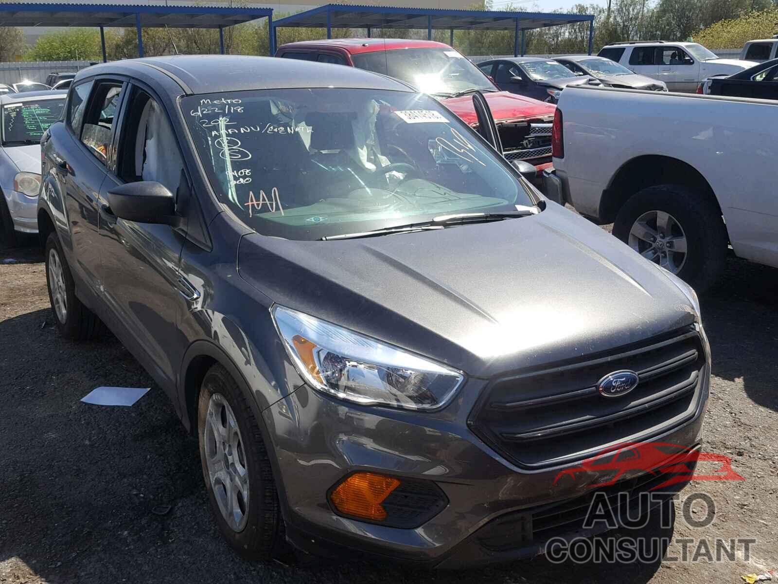 FORD ESCAPE 2017 - 1FMCU0F73HUC67347