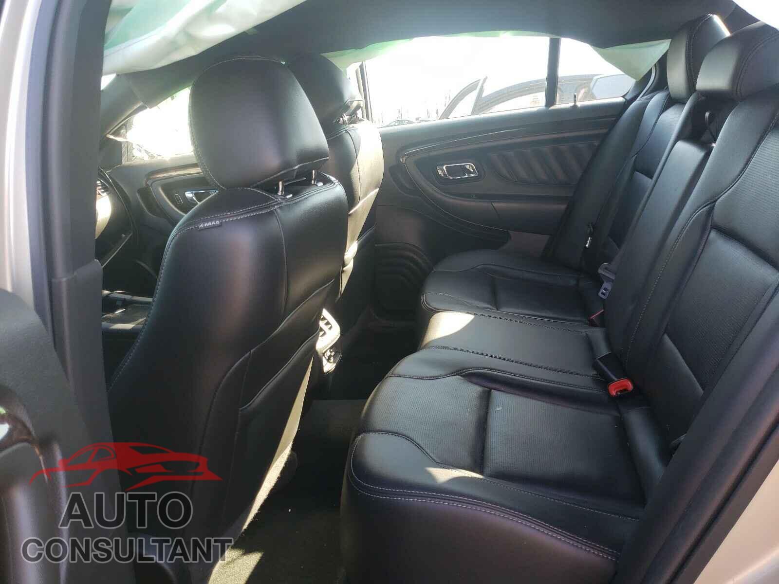 FORD TAURUS 2017 - 1FAHP2F84HG123512