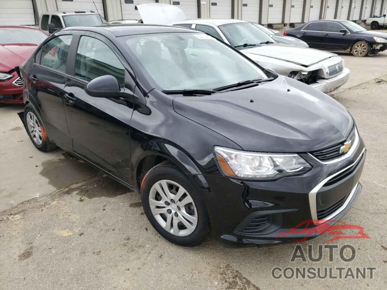 CHEVROLET SONIC 2019 - 1G1JB5SB8K4134429