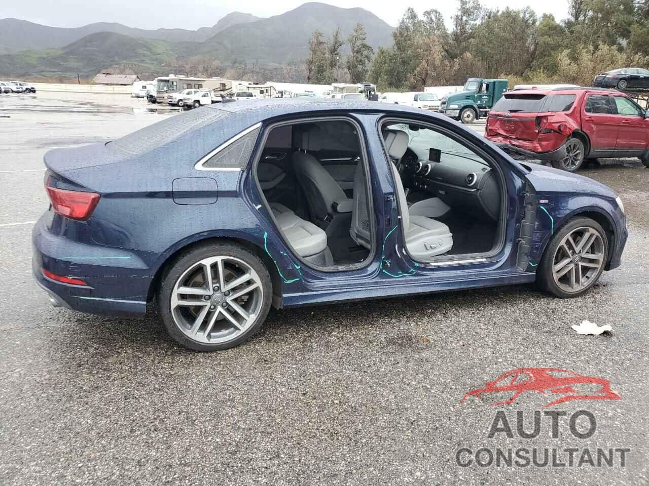 AUDI A3 2019 - WAUJEGFF6KA084670