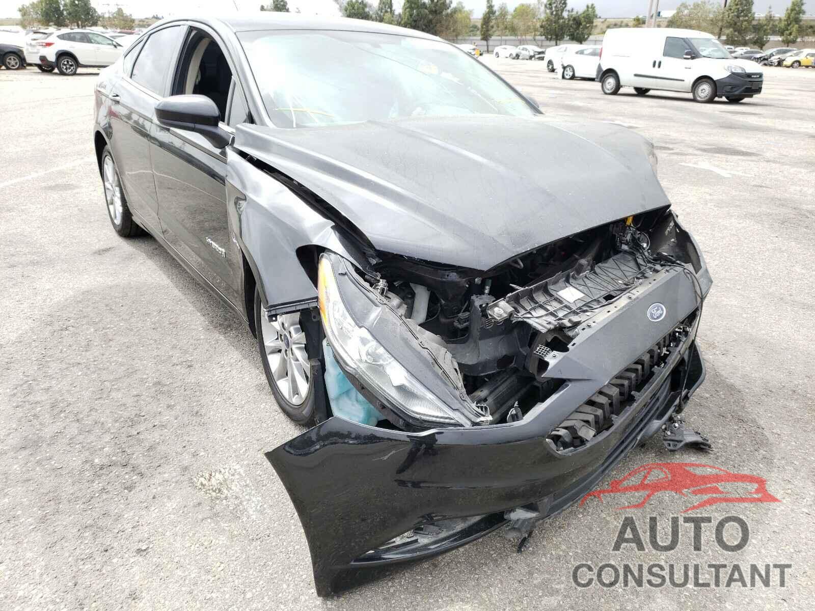 FORD FUSION 2017 - 3FA6P0LU2HR387835
