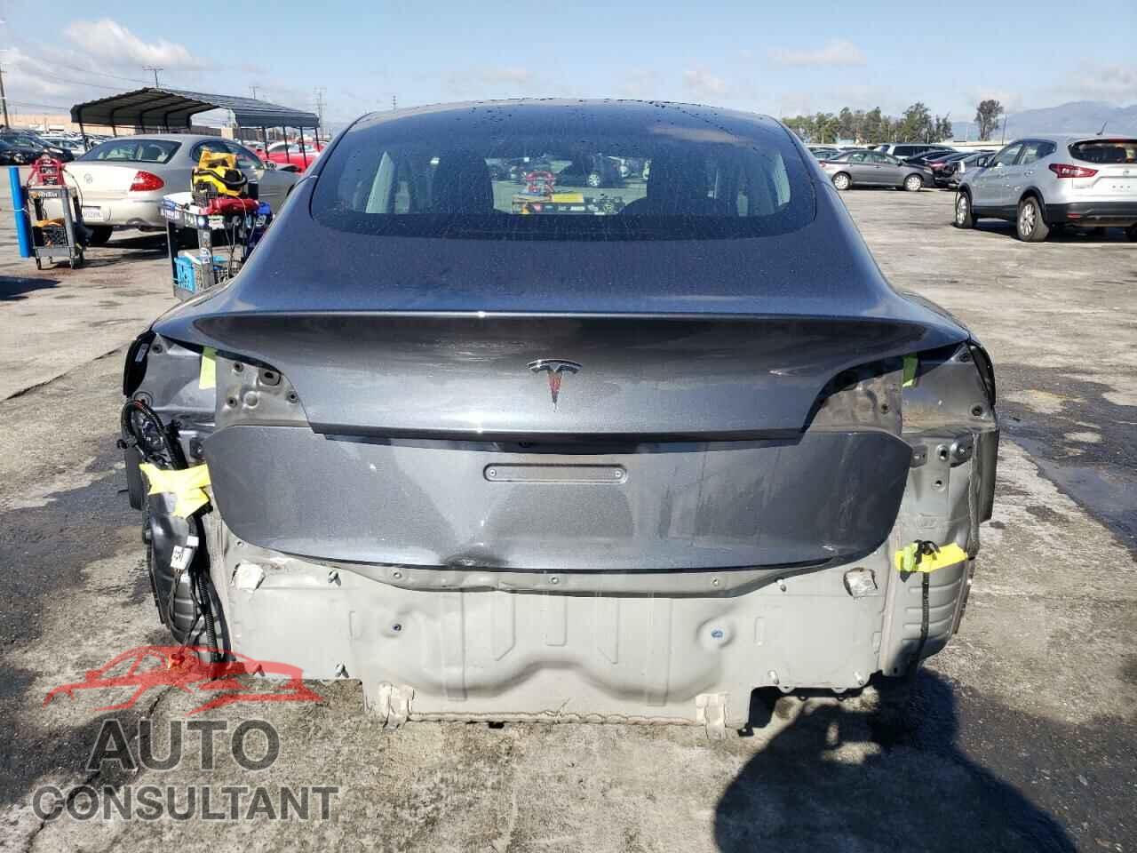 TESLA MODEL 3 2020 - 5YJ3E1EAXLF745768
