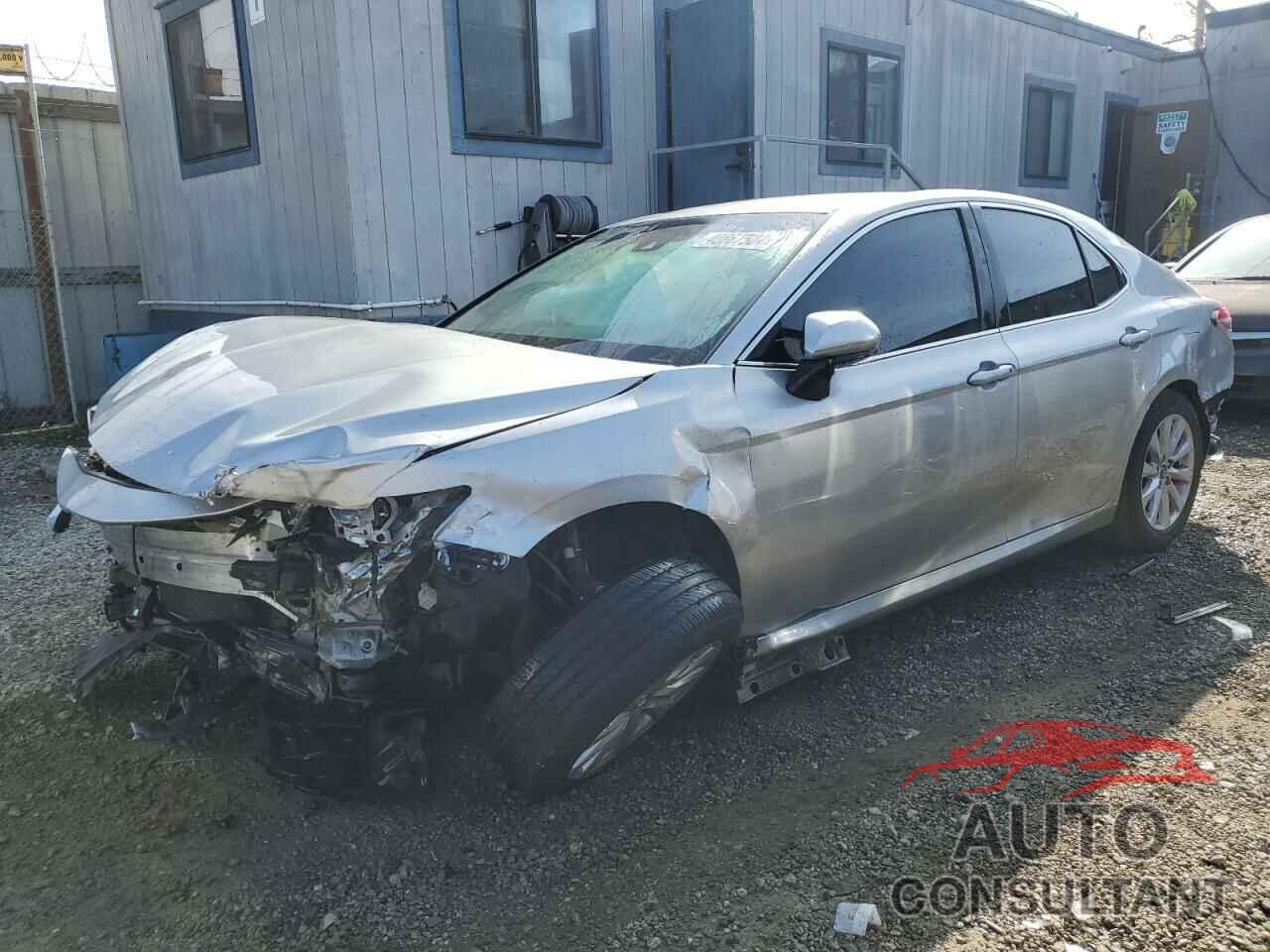 TOYOTA CAMRY 2018 - 4T1B11HK4JU605680