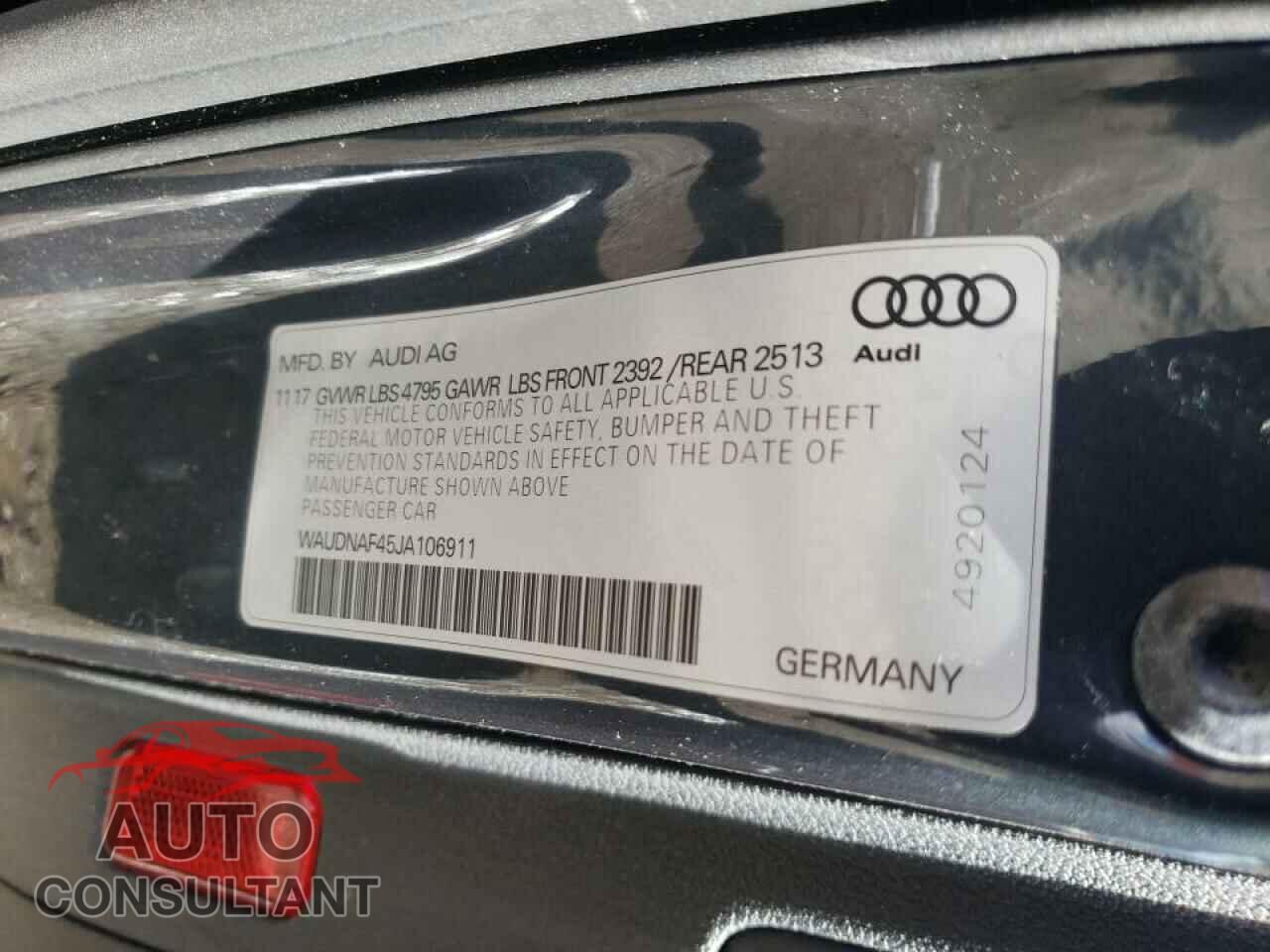 AUDI A4 2018 - WAUDNAF45JA106911