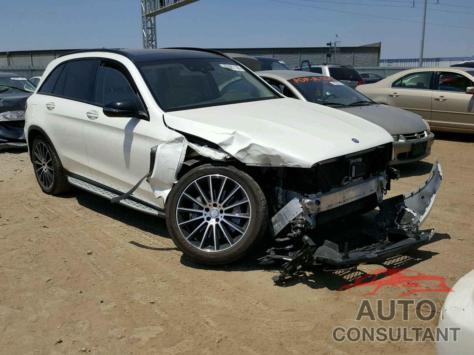 MERCEDES-BENZ GLC 300 4MATIC 2017 - WDC0G4KB1HF116554