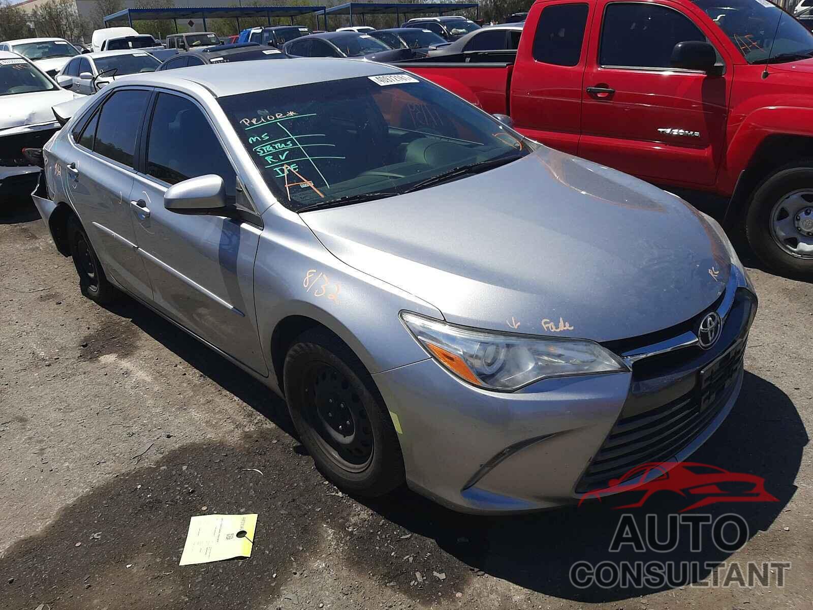 TOYOTA CAMRY 2016 - 4T4BF1FK8GR563405
