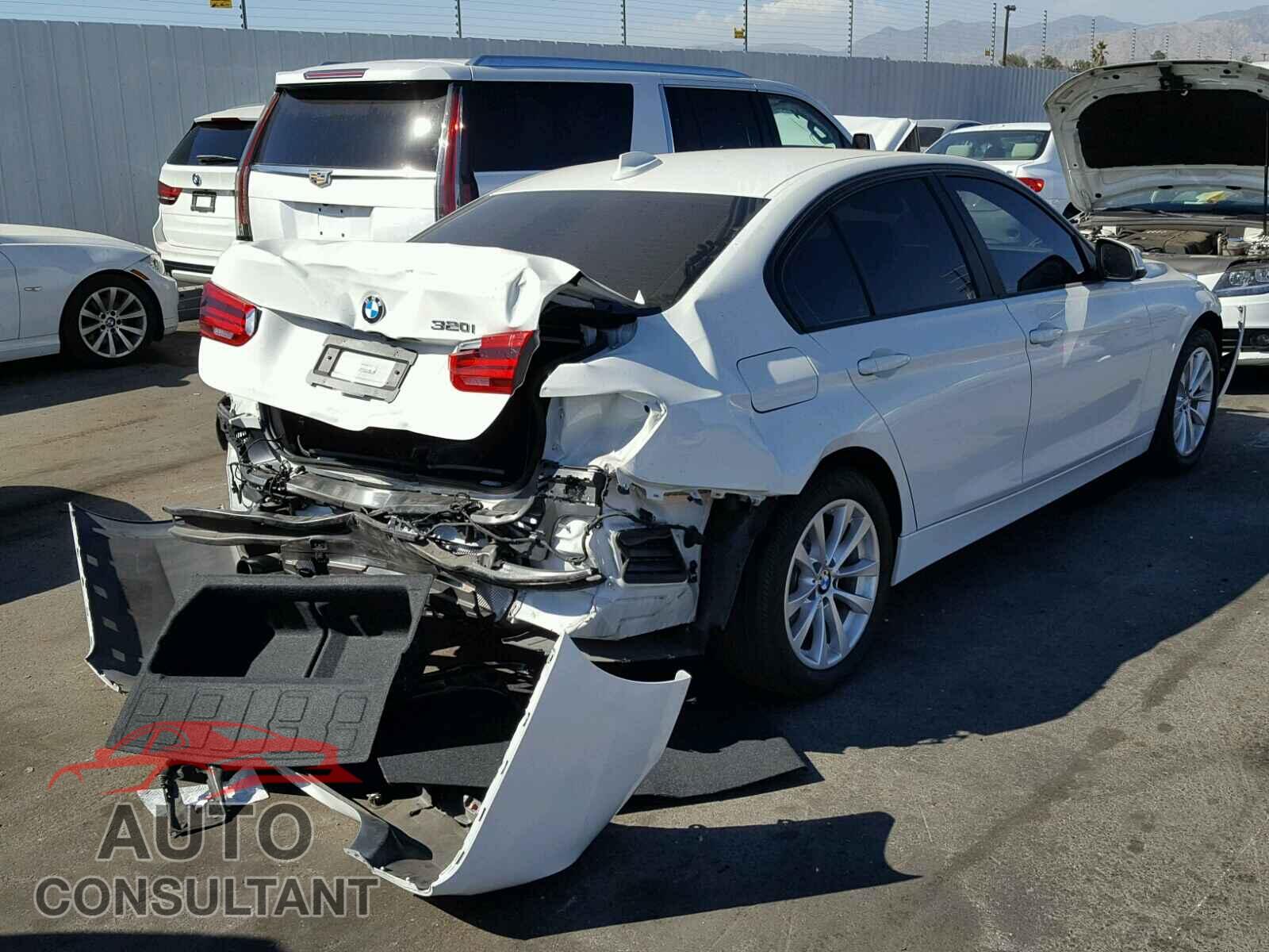 BMW 3 SERIES 2016 - WBA8E1G5XGNU10388