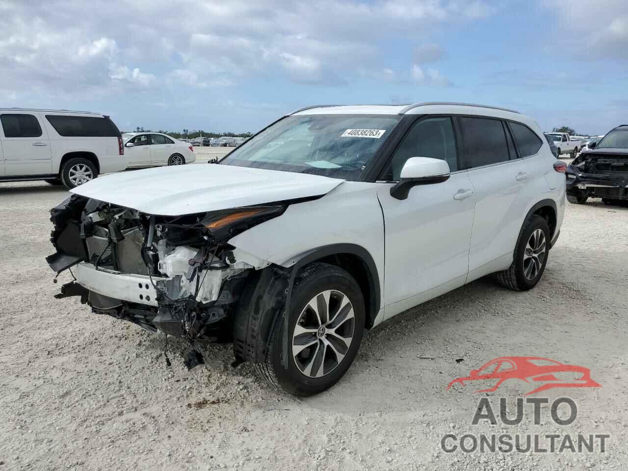 TOYOTA HIGHLANDER 2022 - 5TDGZRAH5NS094572