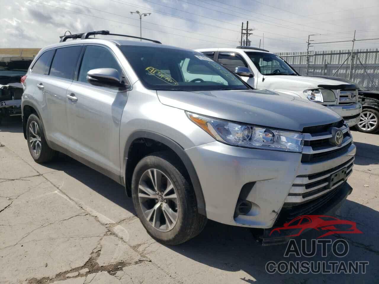 TOYOTA HIGHLANDER 2019 - 5TDBZRFH8KS724907