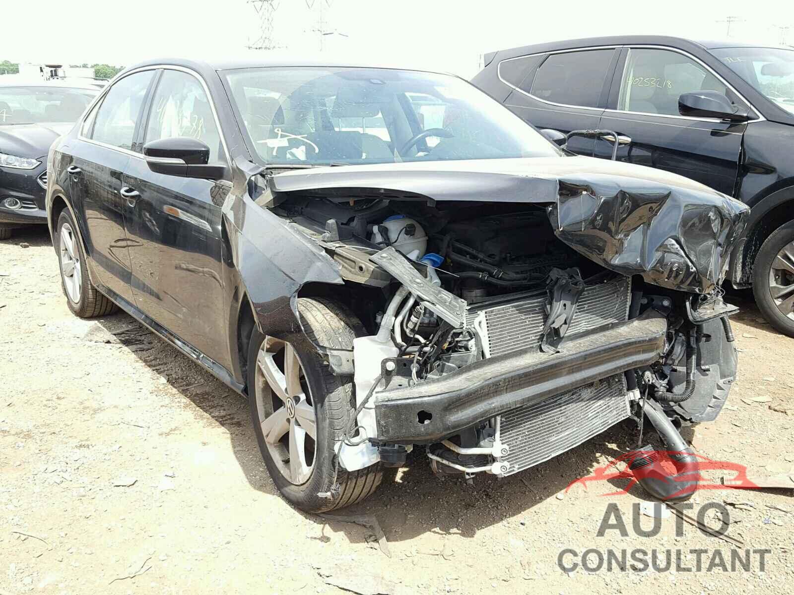 VOLKSWAGEN PASSAT 2015 - 1VWAT7A39FC082246