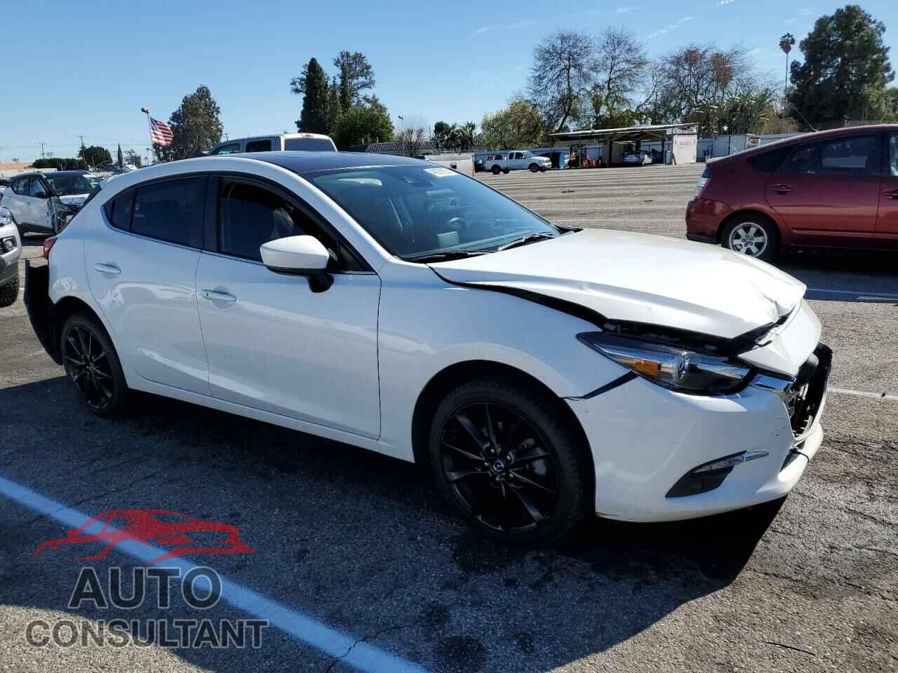MAZDA 3 2017 - 3MZBN1M3XHM134735