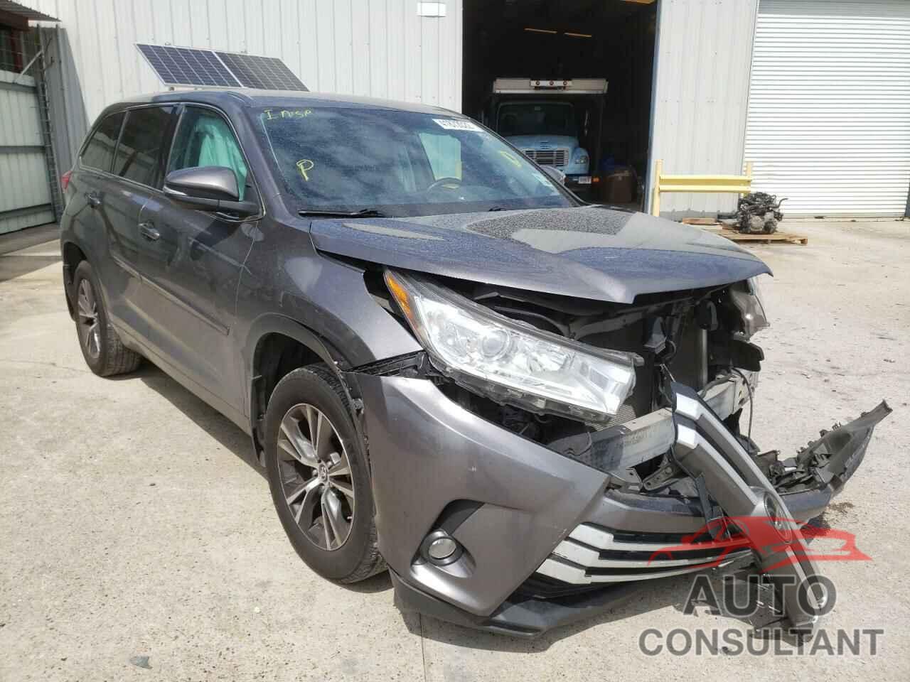 TOYOTA HIGHLANDER 2018 - 5TDZZRFH4JS266988