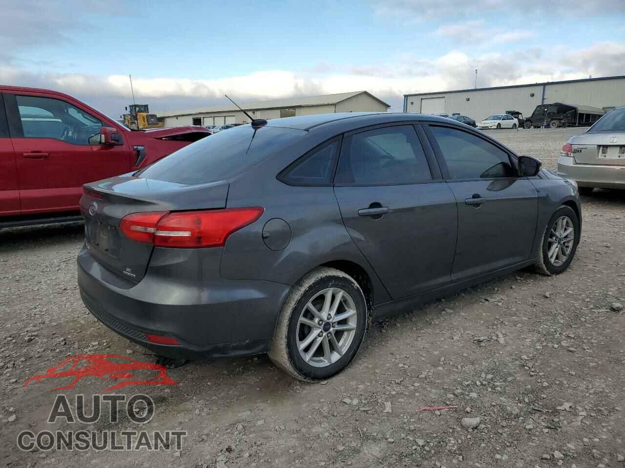 FORD FOCUS 2015 - 1FADP3F22FL375778