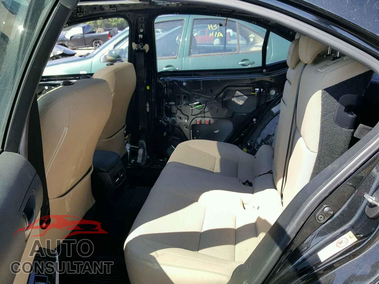 LEXUS IS 2017 - JTHCM1D22H5015132