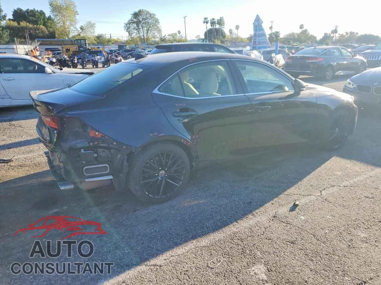 LEXUS IS 2015 - JTHBF1D20F5046589