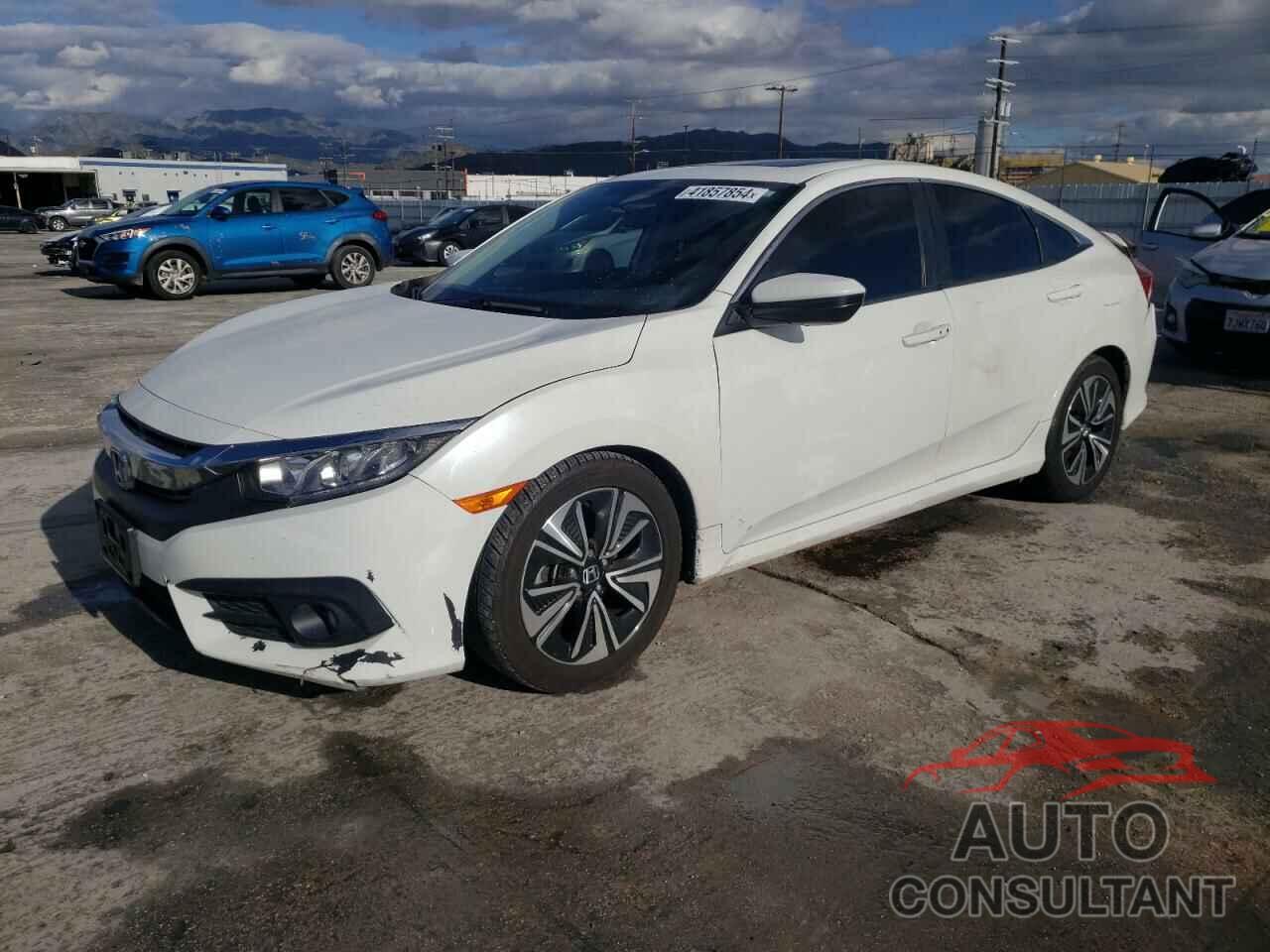 HONDA CIVIC 2018 - JHMFC1F36JX017403