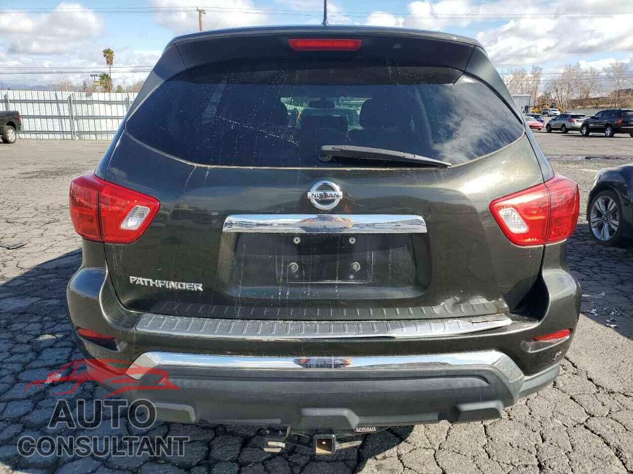 NISSAN PATHFINDER 2017 - 5N1DR2MN7HC601761