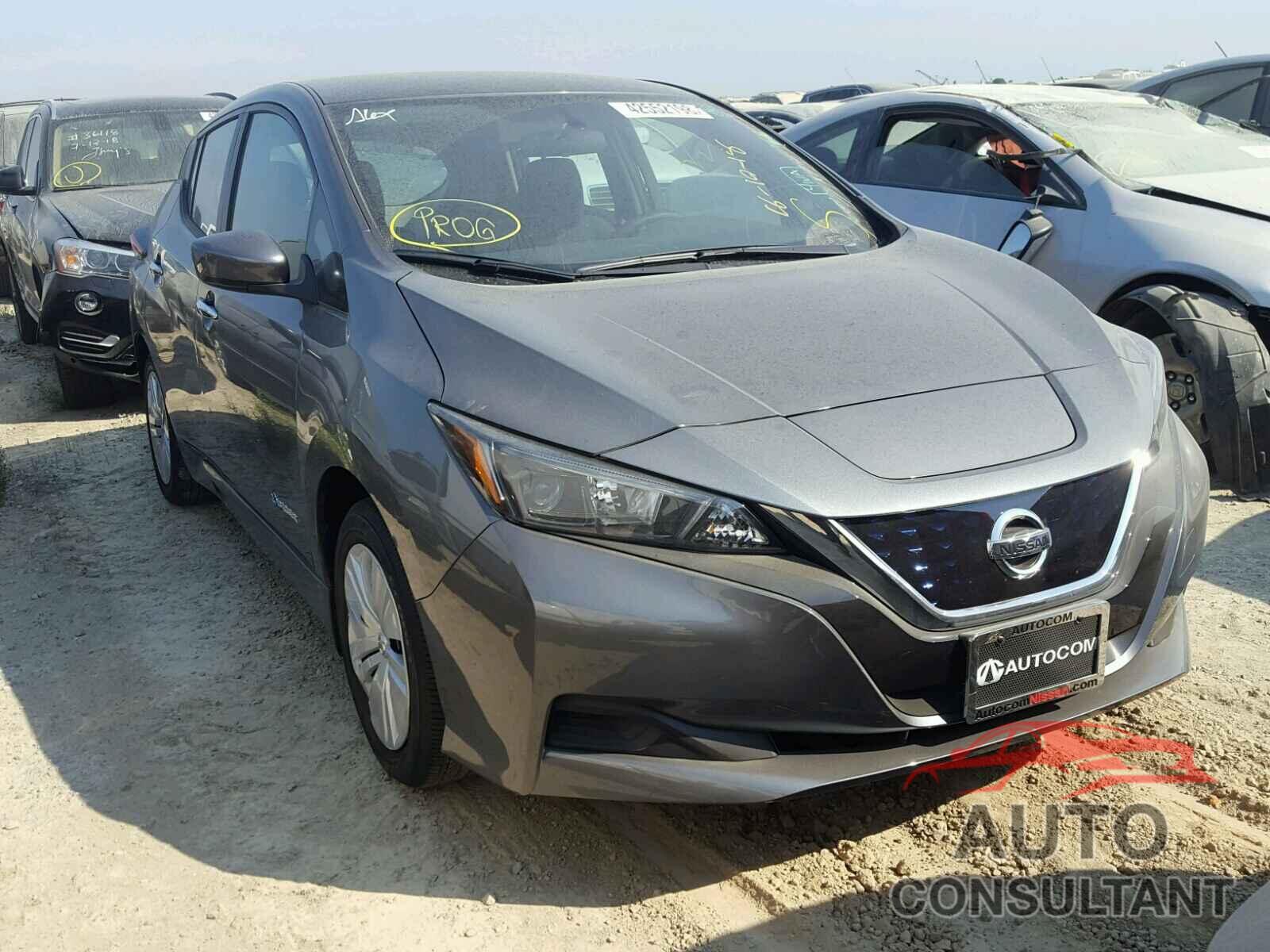 NISSAN LEAF 2018 - 1N4AZ1CP1JC313122