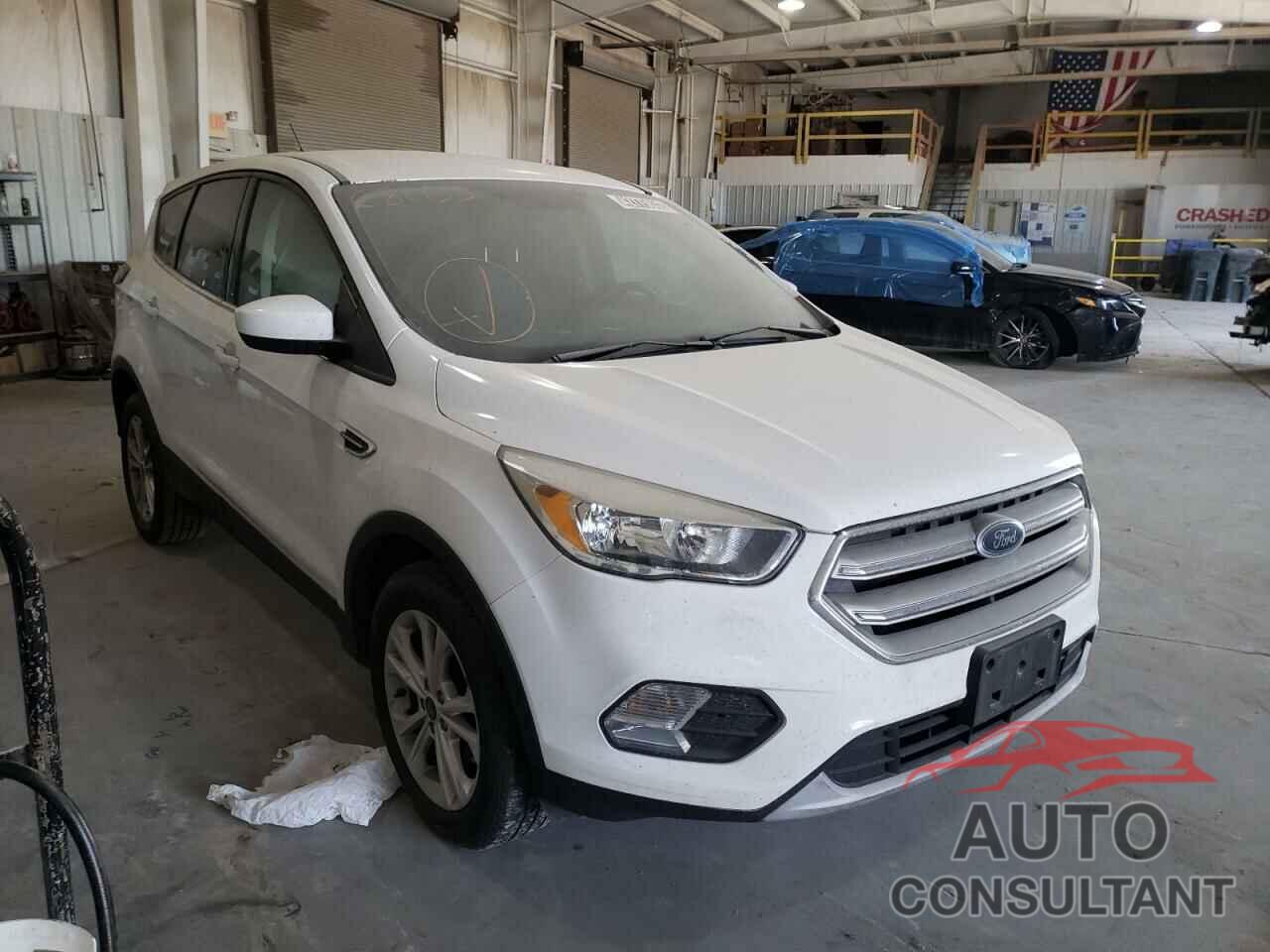 FORD ESCAPE 2017 - 1FMCU0GD9HUC82133