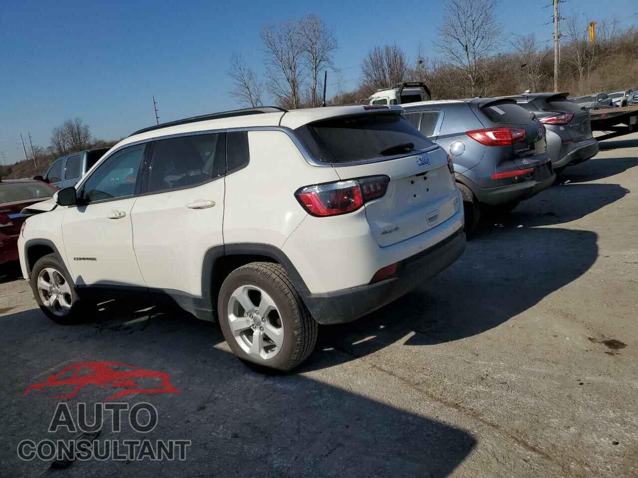 JEEP COMPASS 2018 - 3C4NJDBB5JT401315