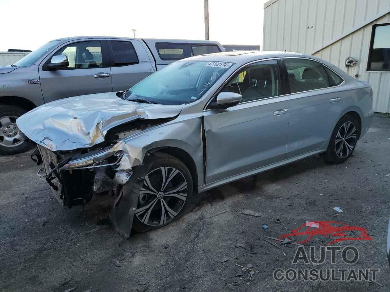 VOLKSWAGEN PASSAT 2021 - 1VWSA7A38MC015080