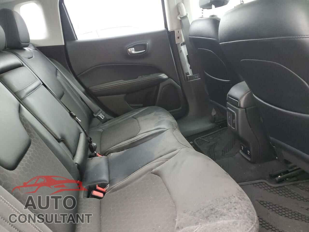 JEEP COMPASS 2017 - 3C4NJDBB5HT645623