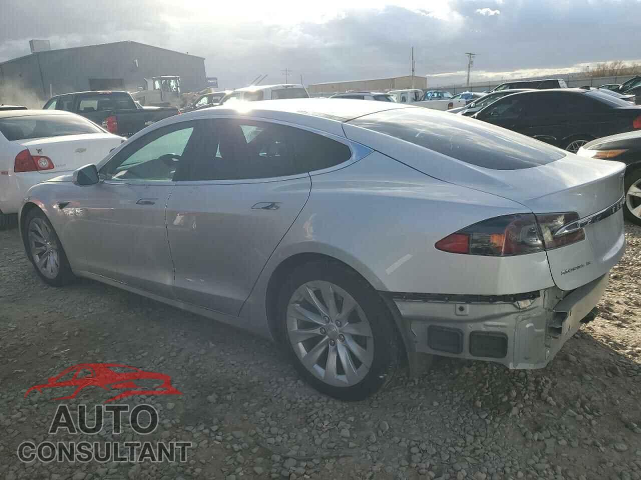 TESLA MODEL S 2017 - 5YJSA1E26HF183942