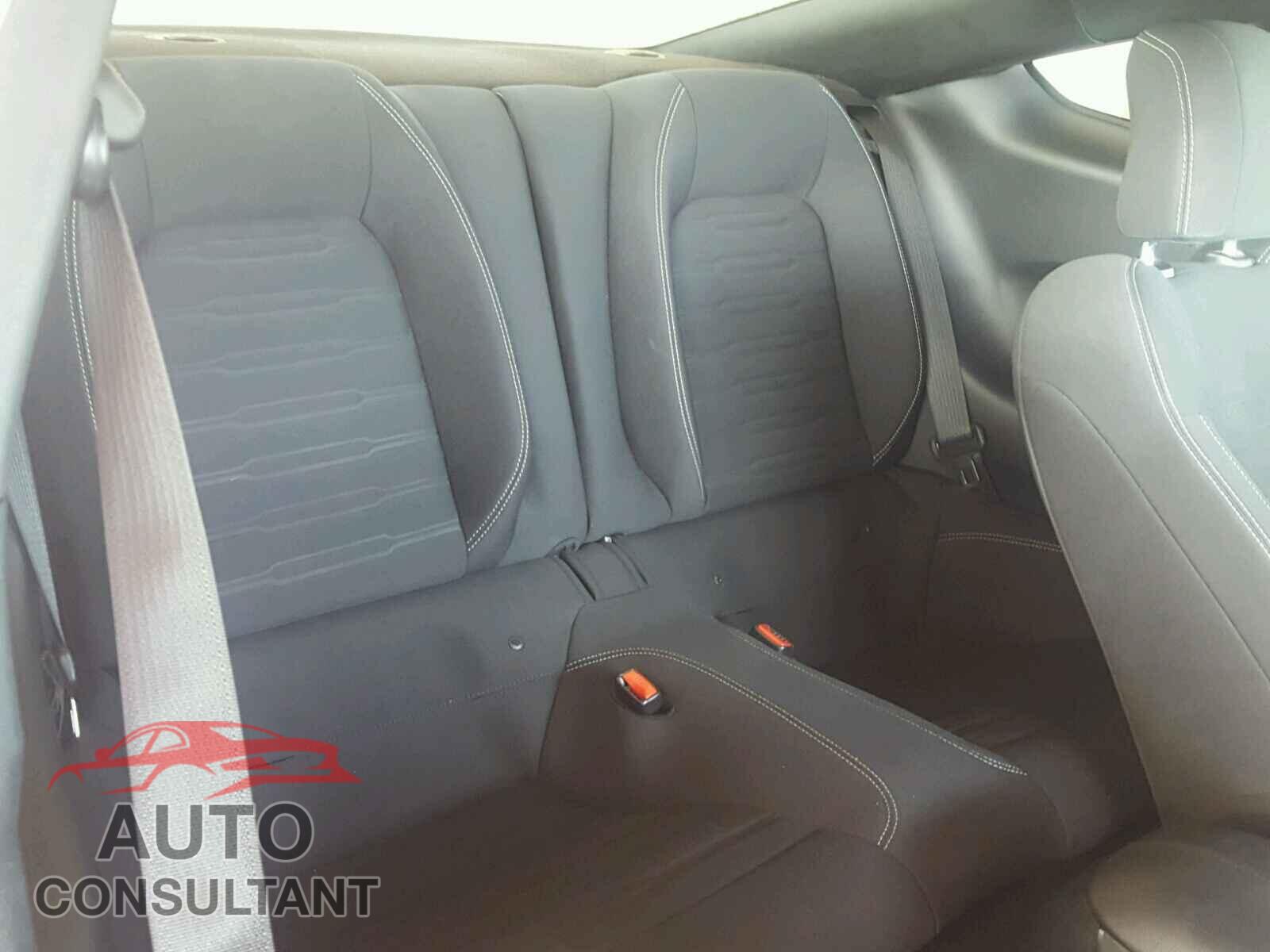 FORD MUSTANG 2015 - 1FA6P8TH6F5406579