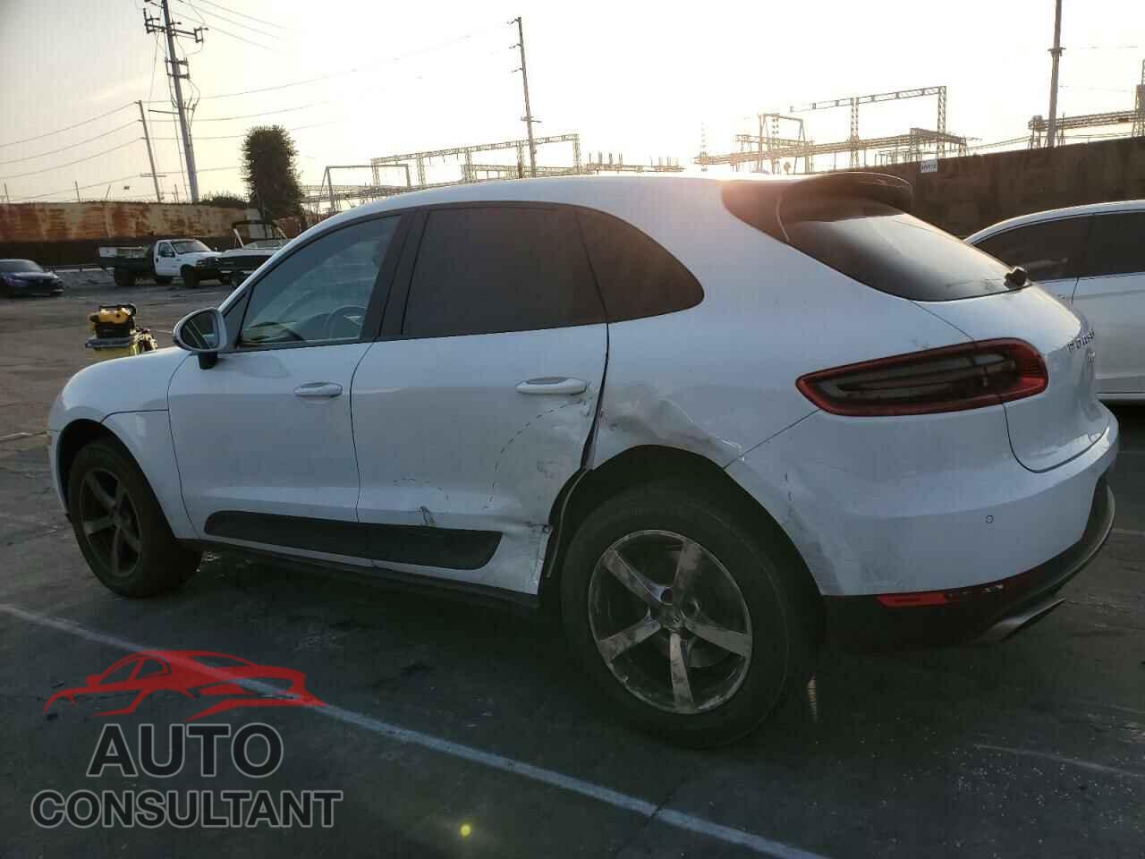 PORSCHE MACAN 2018 - WP1AA2A58JLB06332