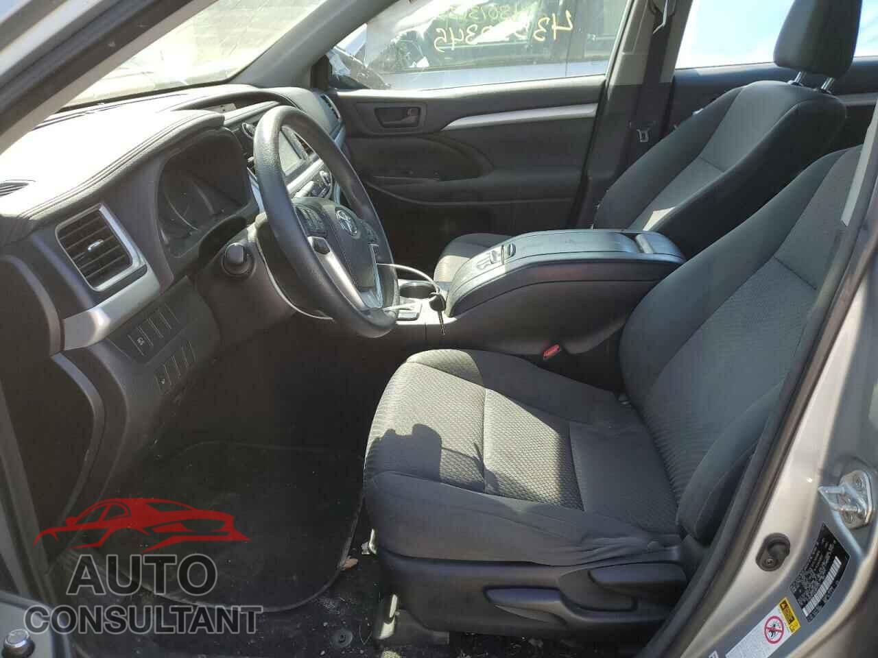 TOYOTA HIGHLANDER 2018 - 5TDBZRFH3JS813153